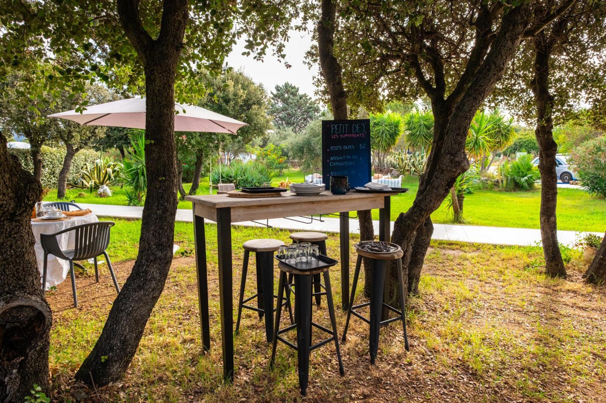 Hotel & Restaurant Les Mouettes Belgodère 외부 사진